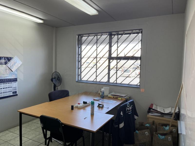 To Let Commercial Property for Rent in Killarney Gardens Western Cape